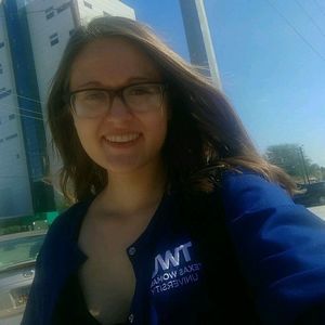 Meet your Posher, Casey